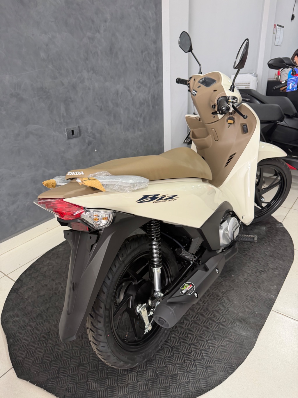 BIZ 125 EX/ 125 EX FLEX — foto 3