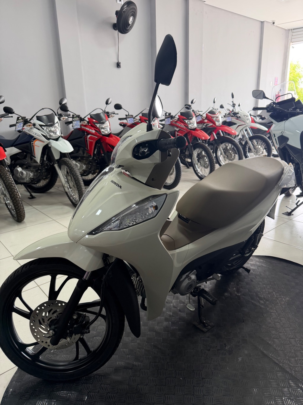 BIZ 125 EX/ 125 EX FLEX — foto 4