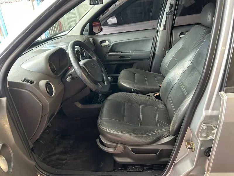 EcoSport XLT 2.0/ 2.0 Flex 16V 5p Mec. — foto 8