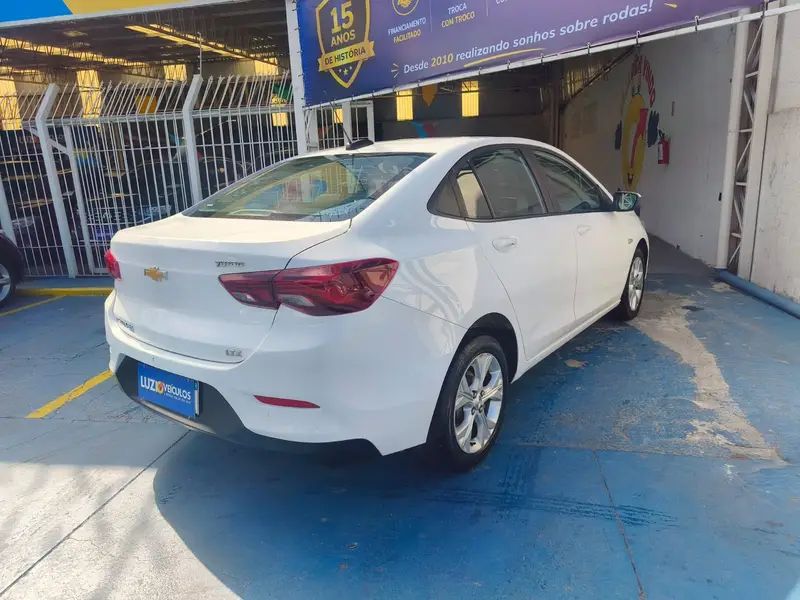 ONIX SEDAN Plus 1.0 12V TB Flex Aut. — foto 6