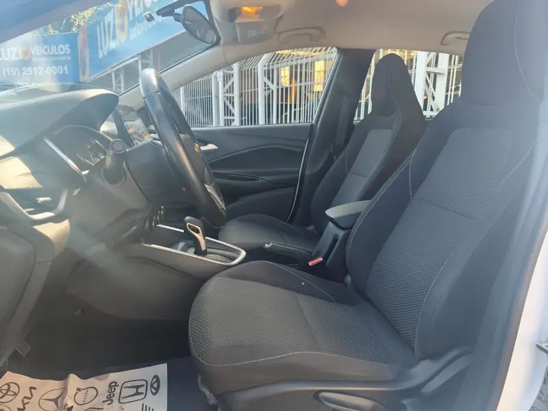 ONIX SEDAN Plus 1.0 12V TB Flex Aut. — foto 8