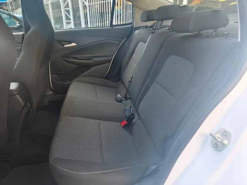 ONIX SEDAN Plus 1.0 12V TB Flex Aut. — foto 9