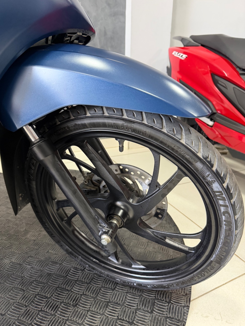 BIZ 125 EX/ 125 EX FLEX — foto 6