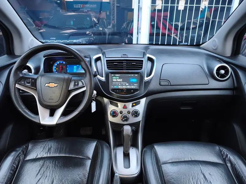 TRACKER LTZ 1.8 16V Flex 4x2 Aut. — foto 8
