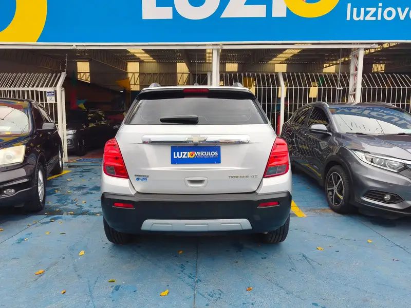 TRACKER LTZ 1.8 16V Flex 4x2 Aut. — foto 5