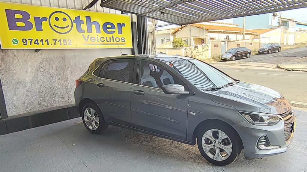 ONIX HATCH PREM. 1.0 12V TB Flex 5p Aut. — foto 3