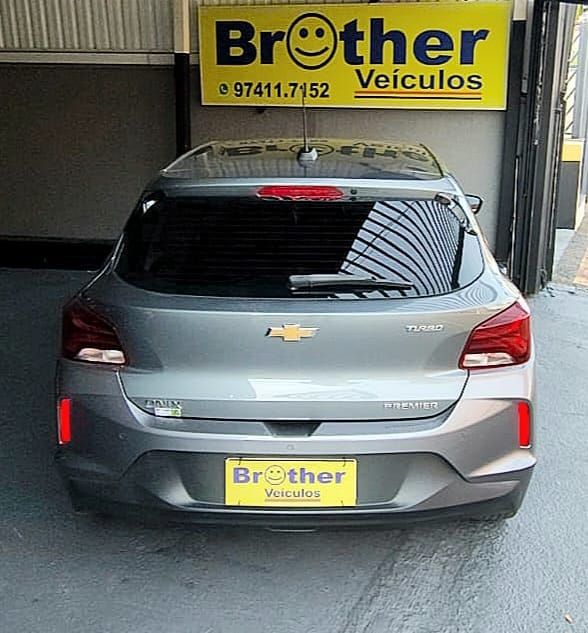 ONIX HATCH PREM. 1.0 12V TB Flex 5p Aut. — foto 6
