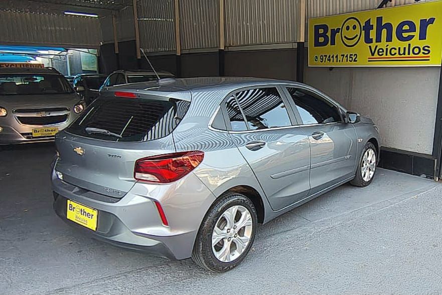ONIX HATCH PREM. 1.0 12V TB Flex 5p Aut. — foto 5