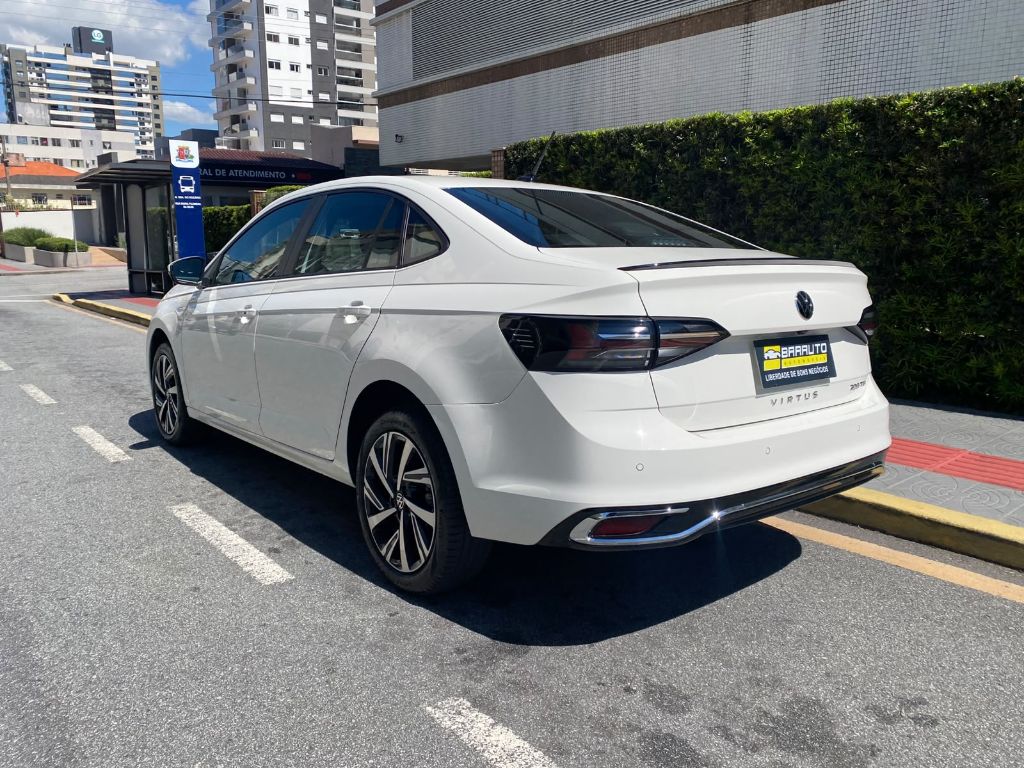 VIRTUS Highline 200 TSI 1.0 Flex 12V Aut — foto 4