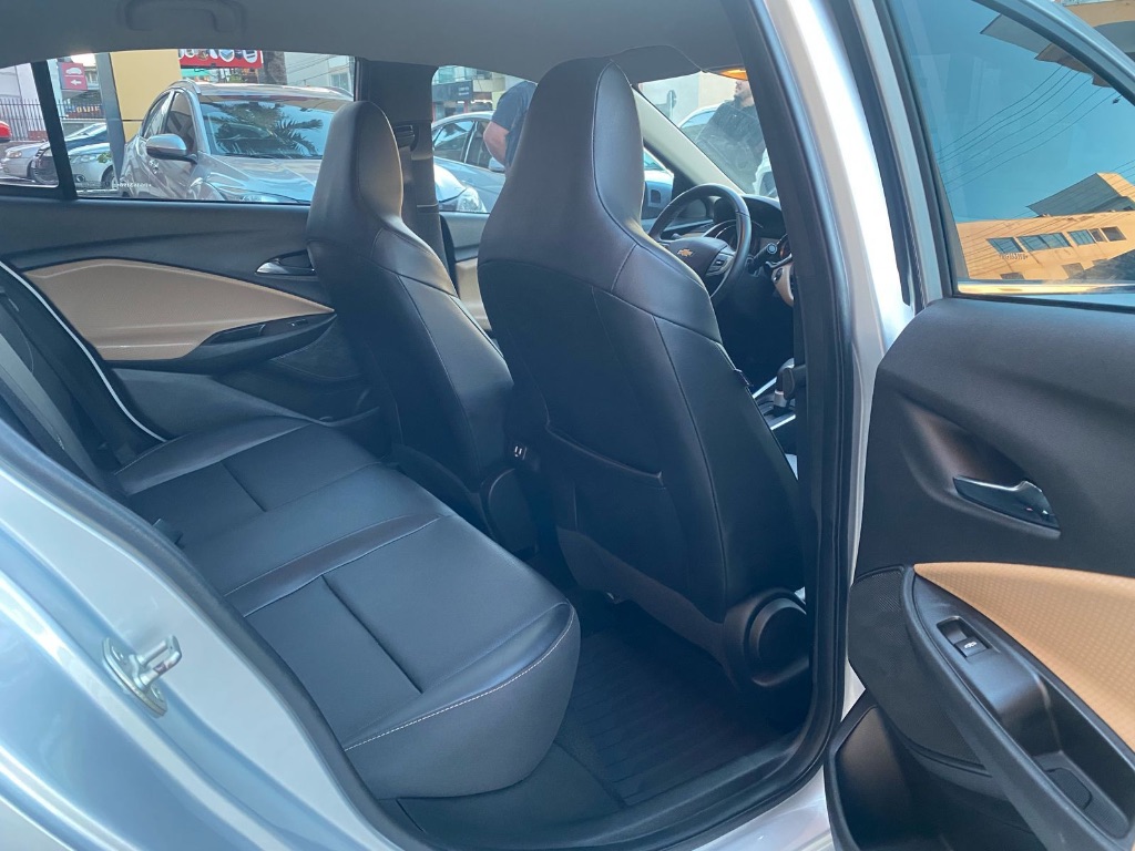 ONIX SED. Plus PREM. 1.0 12V TB Flex Aut — foto 9