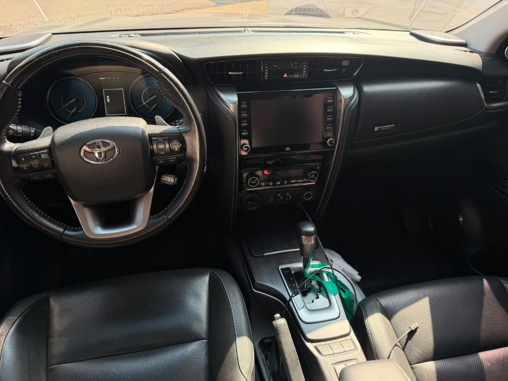 Hilux SW4 SRX 4x4 2.8 TDI 16V Dies. Aut. — foto 5