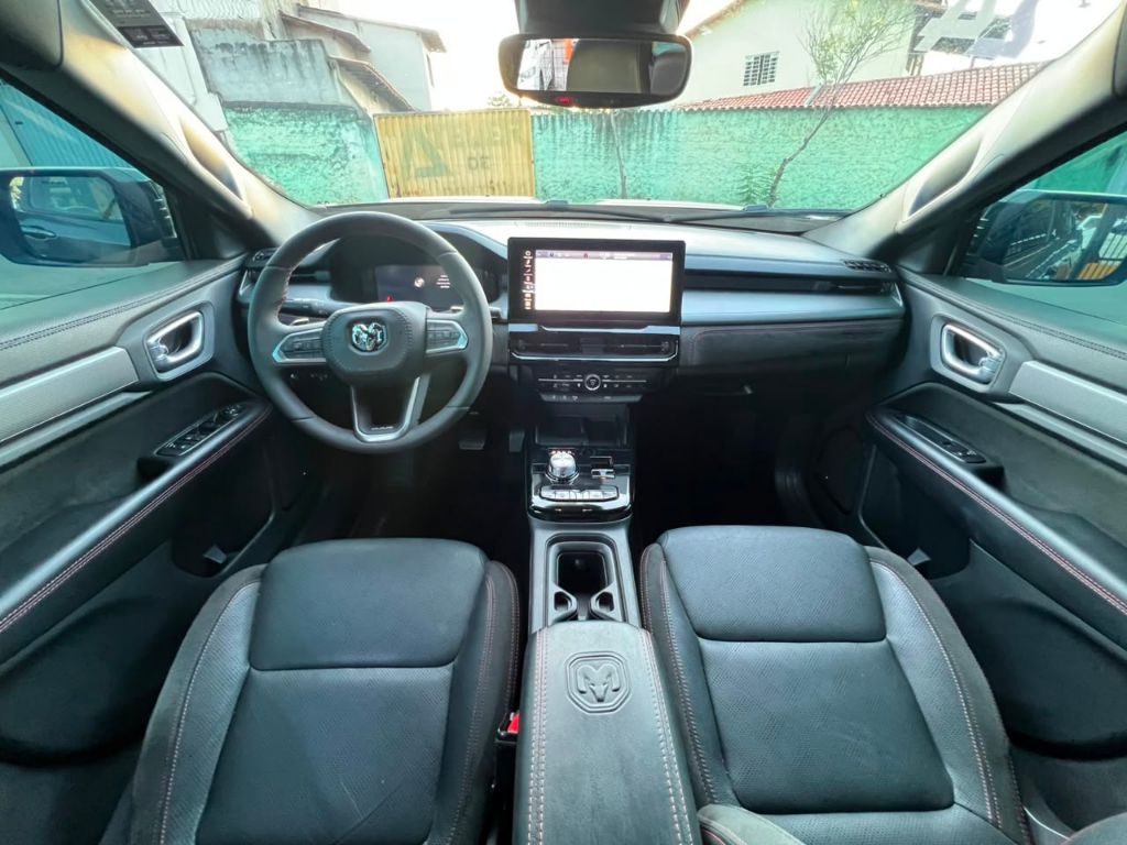RAMPAGE R/T HURRIC. 4 2.0 TB CD 4X4 Aut. — foto 12