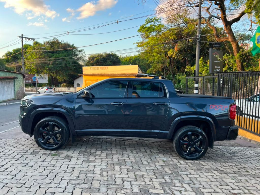 RAMPAGE R/T HURRIC. 4 2.0 TB CD 4X4 Aut. — foto 4