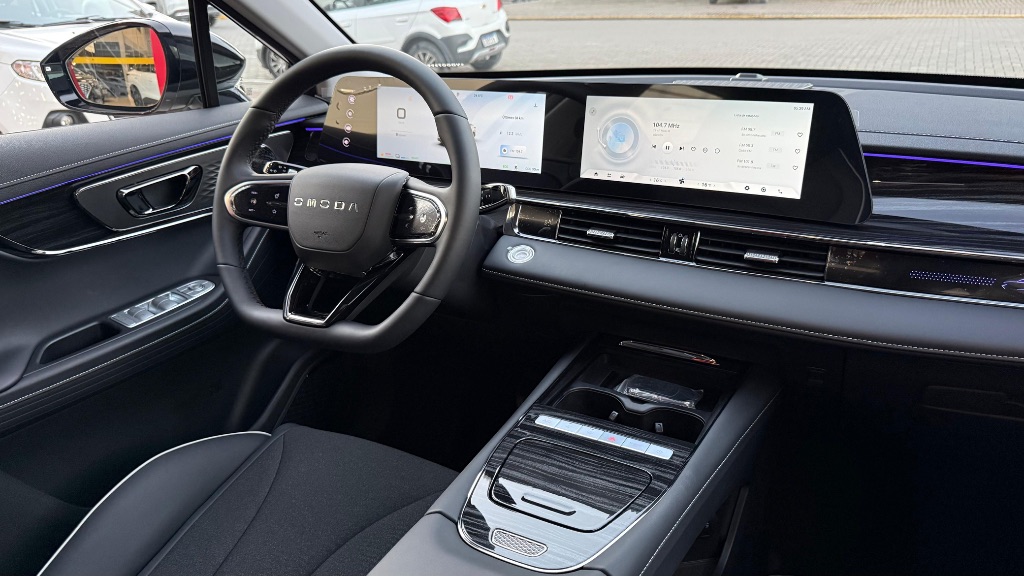 5 Luxury HEV 1.5 TB FWD — foto 6