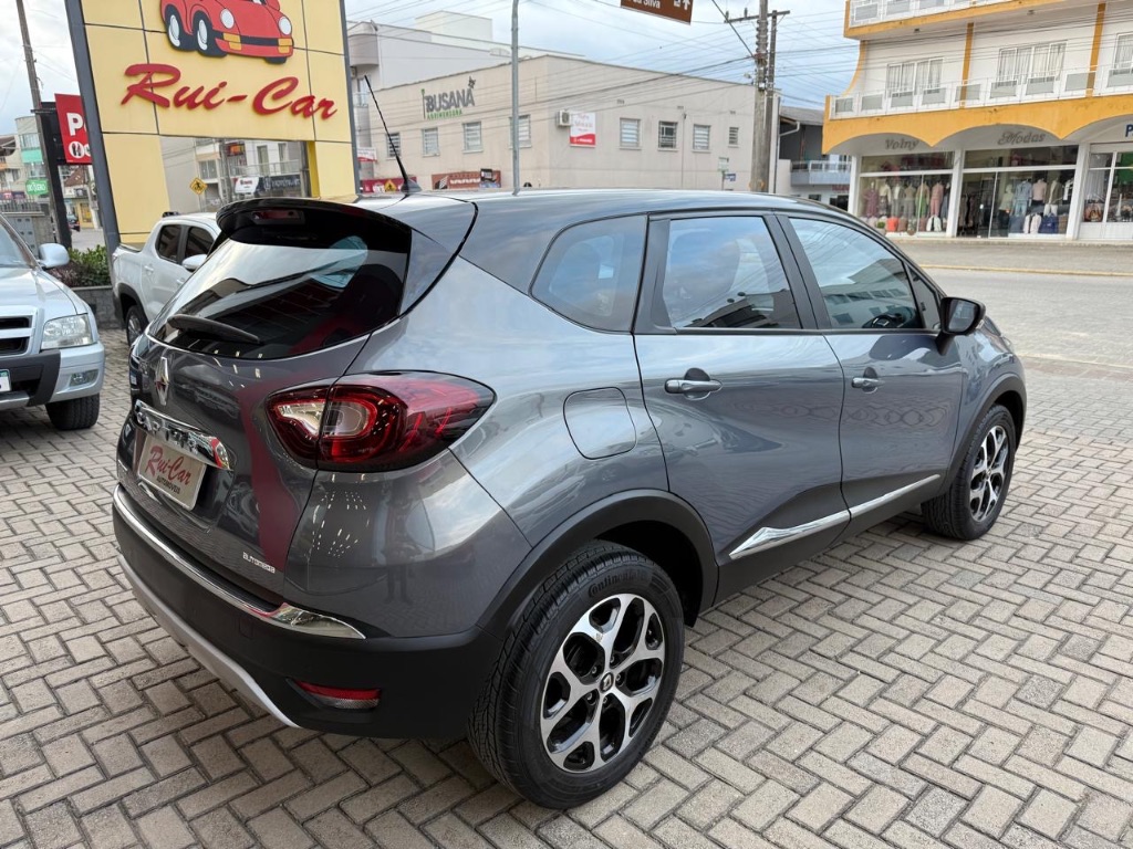 CAPTUR Intense 1.6 16V Flex 5p Aut. — foto 4
