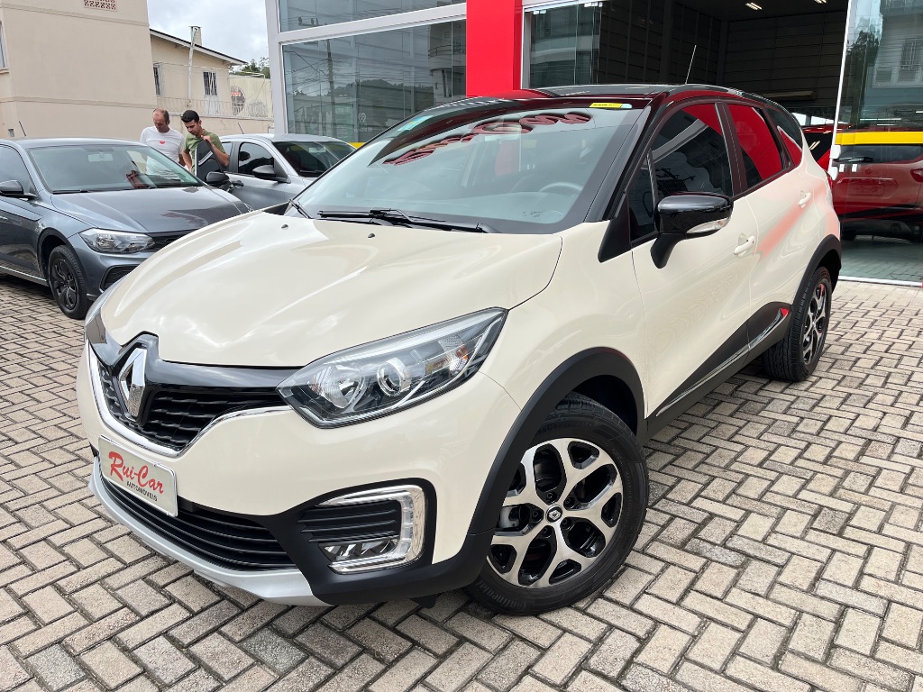 CAPTUR Intense 2.0 16V Flex 5p Aut. — foto 1