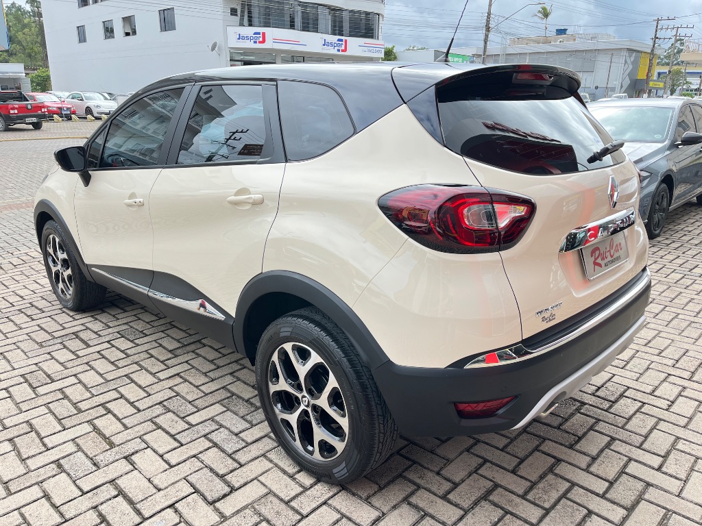 CAPTUR Intense 2.0 16V Flex 5p Aut. — foto 4