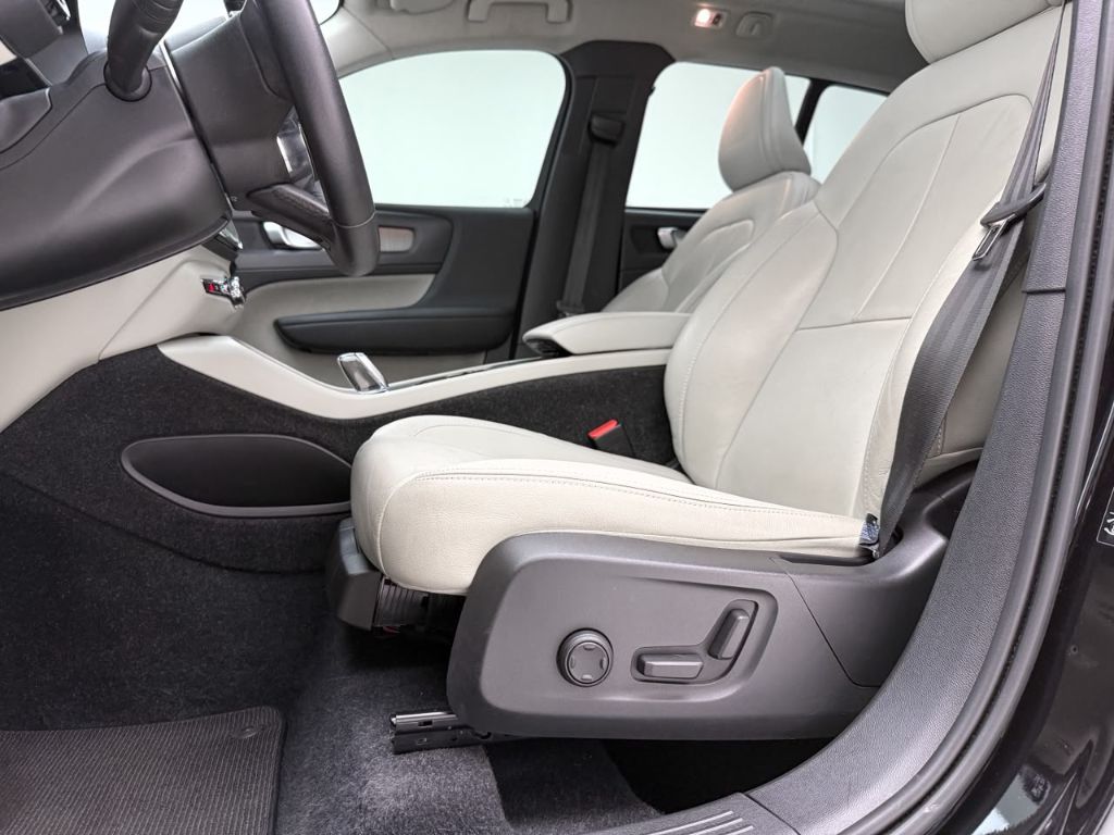 XC 40 T-4 INSCRIPTION 2.0 190cv FWD — foto 14