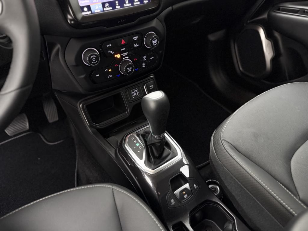 Renegade Long. T270 1.3 TB 4x2 Flex Aut. — foto 11