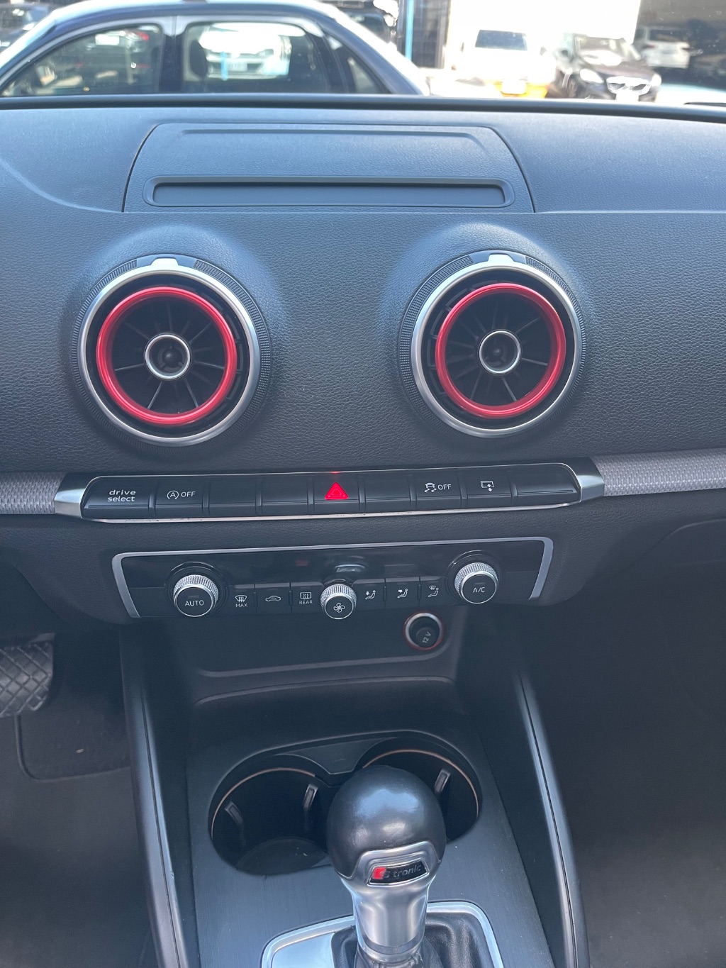 A3 Sed. Ambition 2.0 TSFI 220cv S-tronic — foto 12