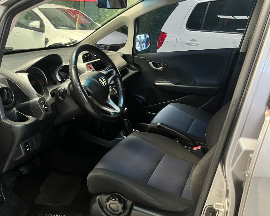 FIT 1.4 DX 16V FLEX 4P MANUAL — foto 2