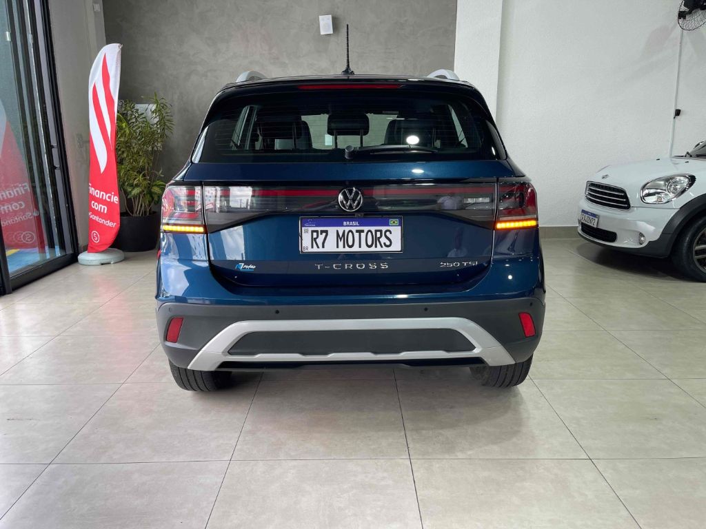 T-CROSS 1.4 250 TSI TOTAL FLEX HIGHLINE AUTOMÁTICO — foto 10