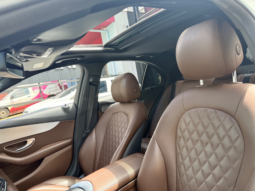 C-250 Avantgarde 2.0 TB 211cv Aut. — foto 9