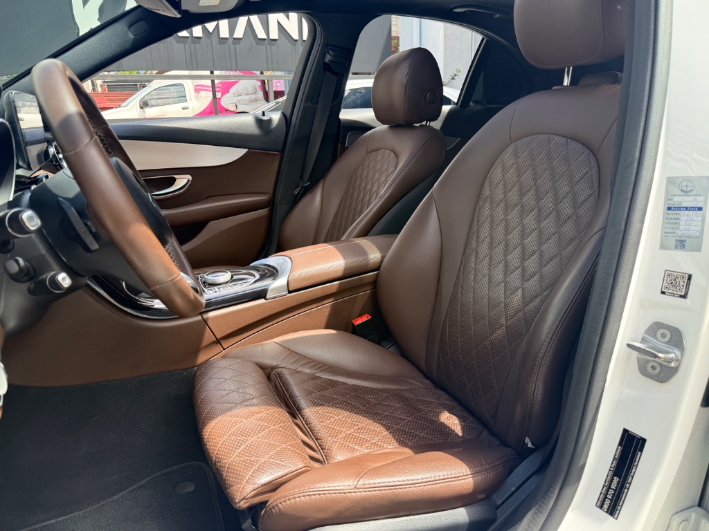 C-250 Avantgarde 2.0 TB 211cv Aut. — foto 8