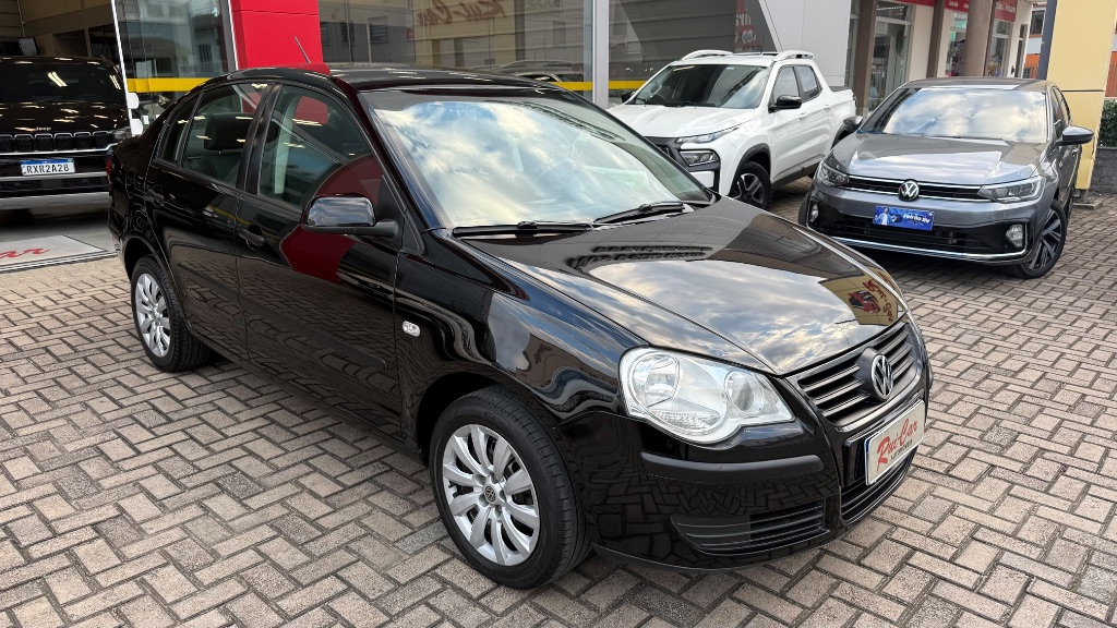 Polo Sedan 1.6 Mi Total Flex 8V 4p — foto 2