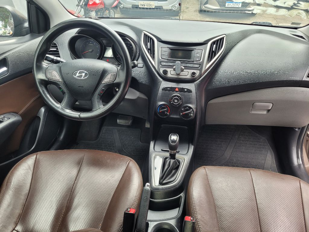 HB20S C.Style/C.Plus1.6 Flex 16V Aut. 4p — foto 7