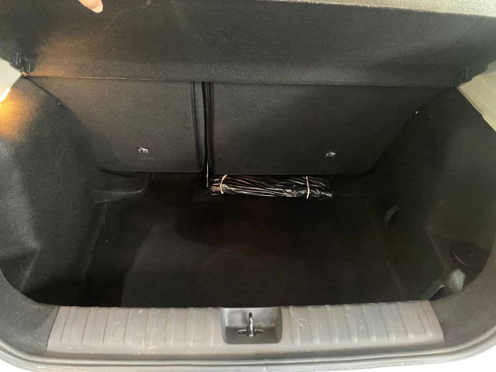 ONIX HATCH LT 1.0 12V Flex 5p Mec. — foto 12