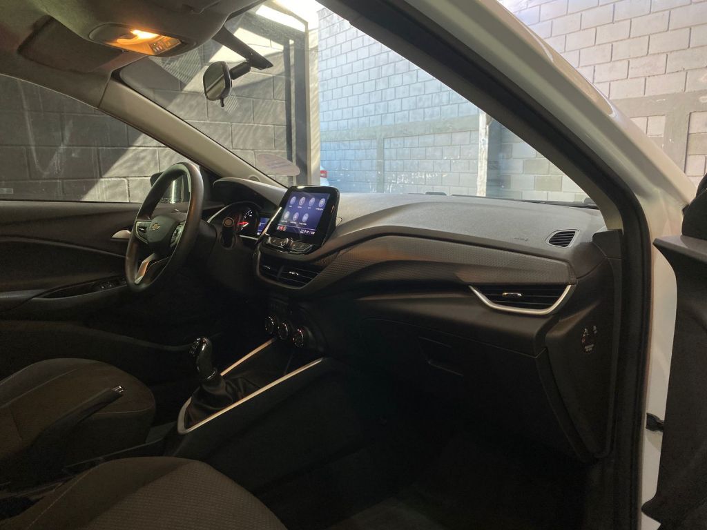 ONIX HATCH LT 1.0 12V Flex 5p Mec. — foto 14