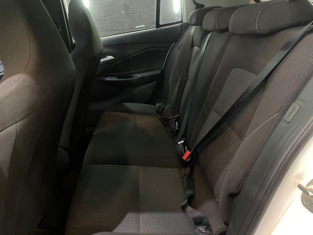ONIX HATCH LT 1.0 12V Flex 5p Mec. — foto 11
