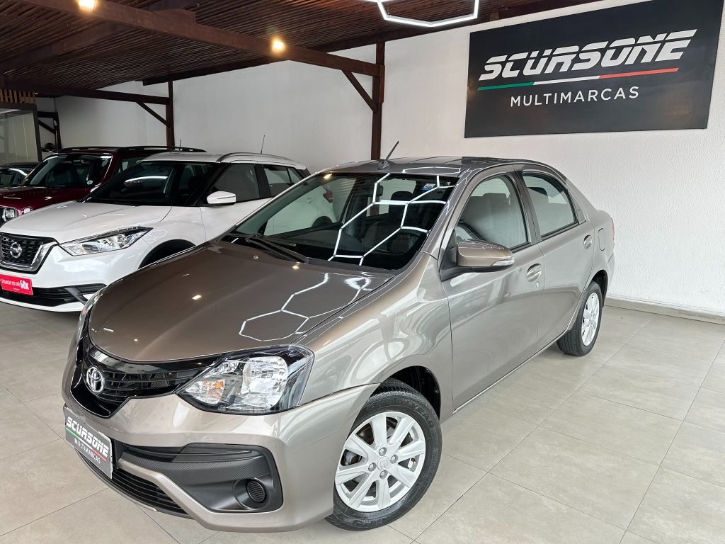 ETIOS X Plus Sedan 1.5 Flex 16V 4p Mec. — foto 3