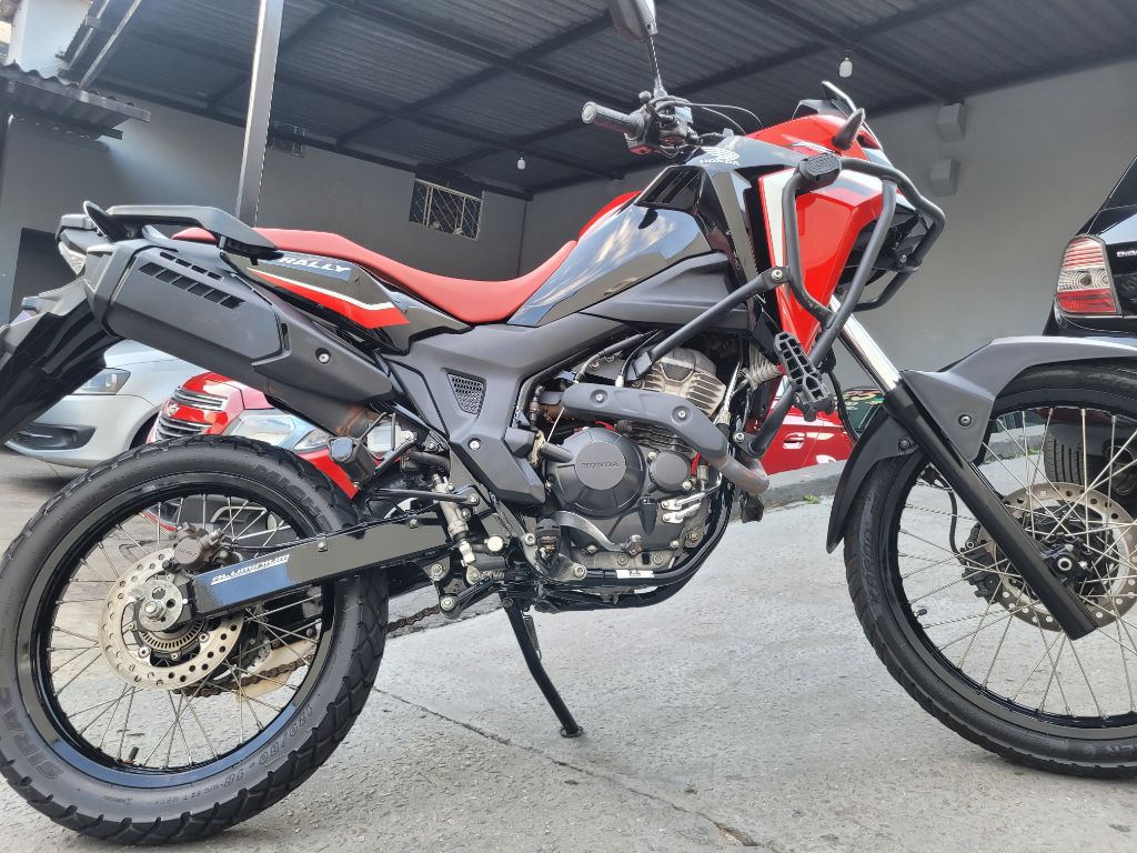 XRE SAHARA 300 ral — foto 7