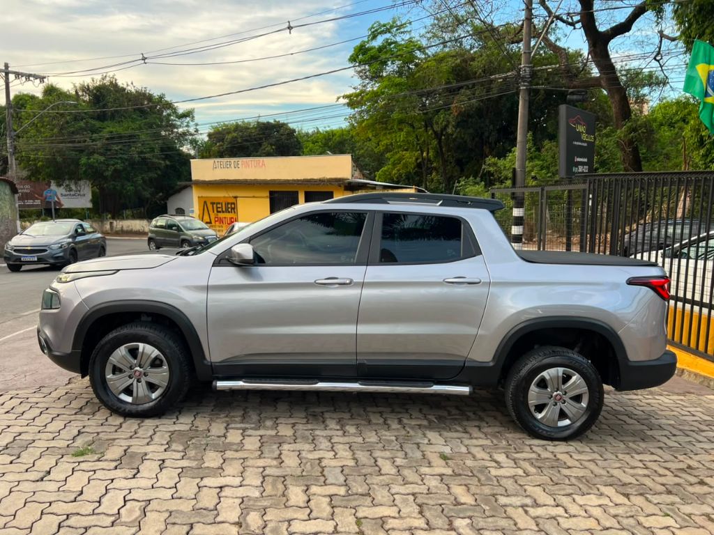Toro Freedom 1.8 16V Flex Aut. — foto 4