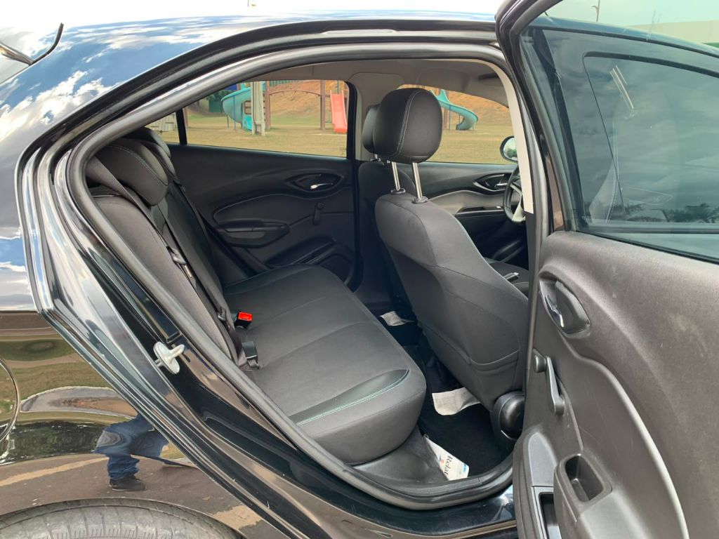 ONIX HATCH LT 1.0 8V FlexPower 5p Mec. — foto 6