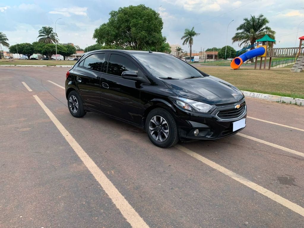 ONIX HATCH LT 1.0 8V FlexPower 5p Mec. — foto 3