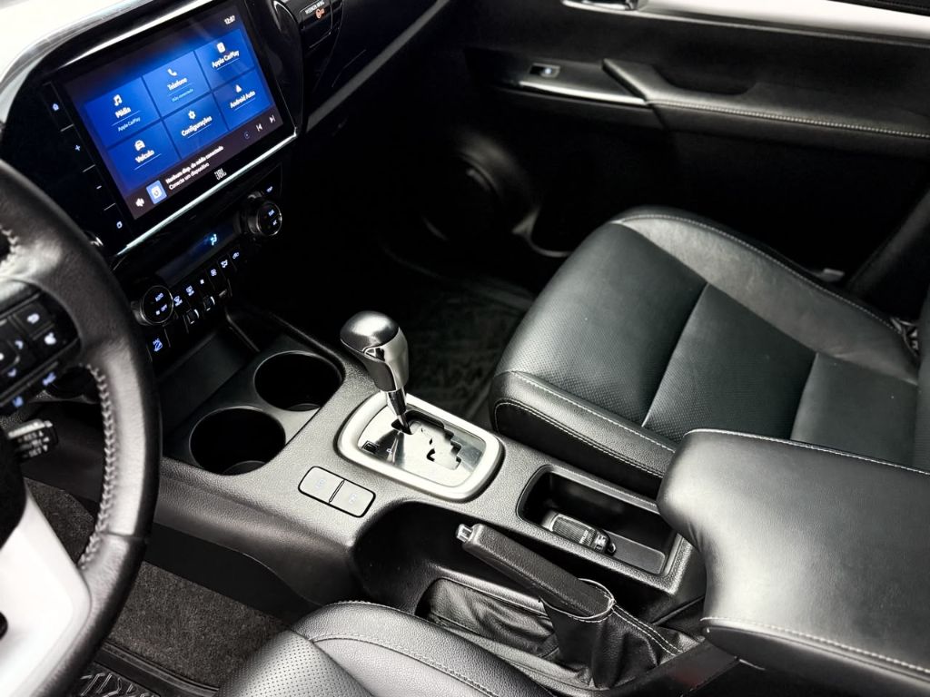 Hilux CD SRX 4x4 2.8 TDI 16V Diesel Aut. — foto 13