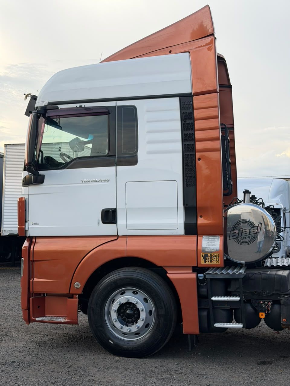 TGX 28.440 6x2 2p (diesel)(E5) — foto 2