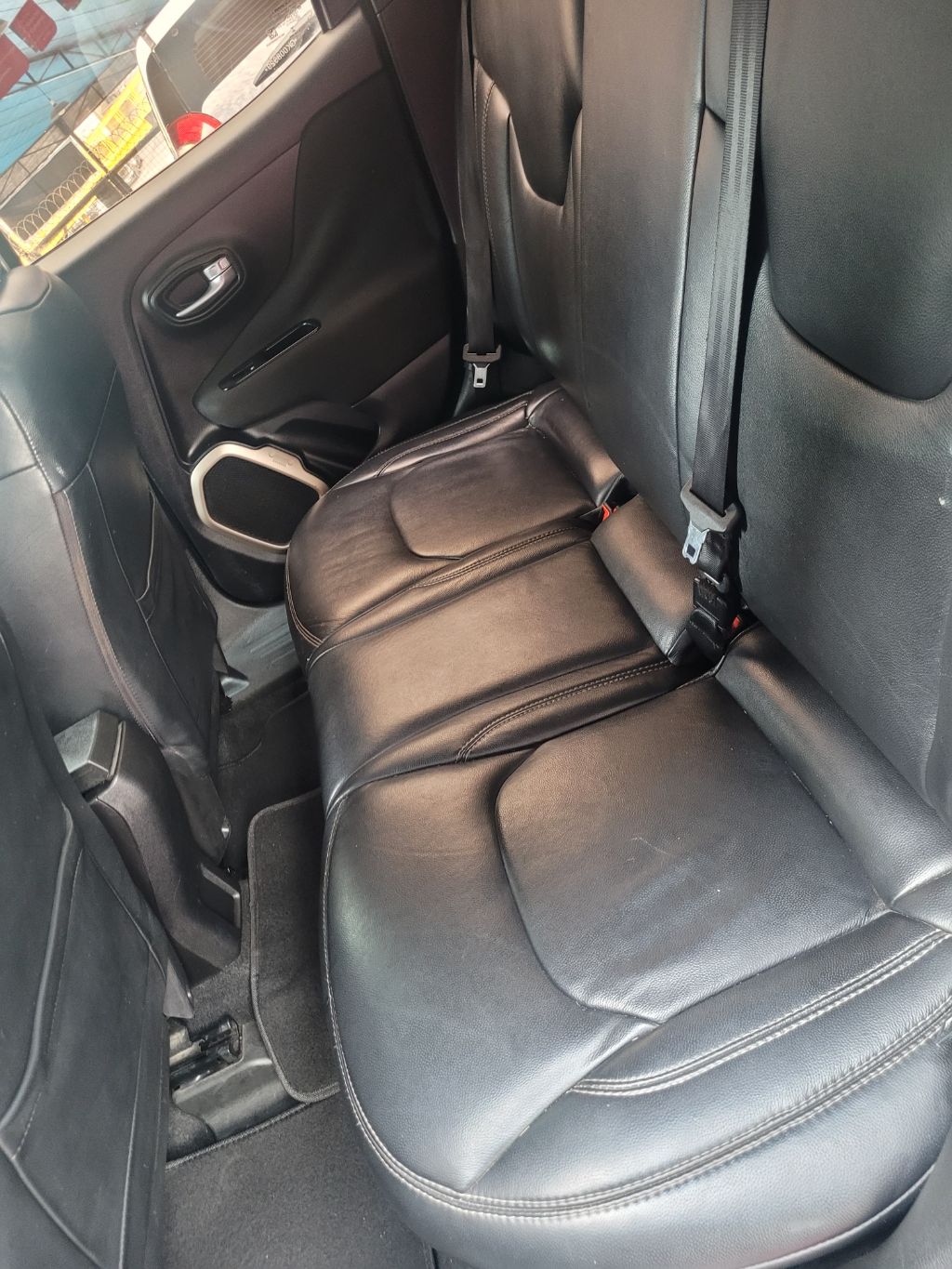 Renegade Sport 1.8 flex 4x2 manual. — foto 10