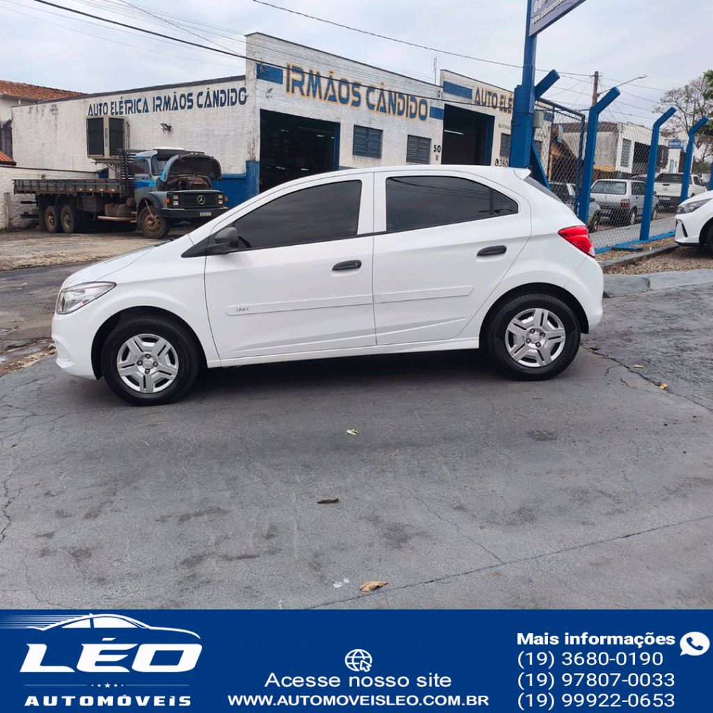 ONIX HATCH LS 1.0 8V FlexPower 5p Mec. — foto 2