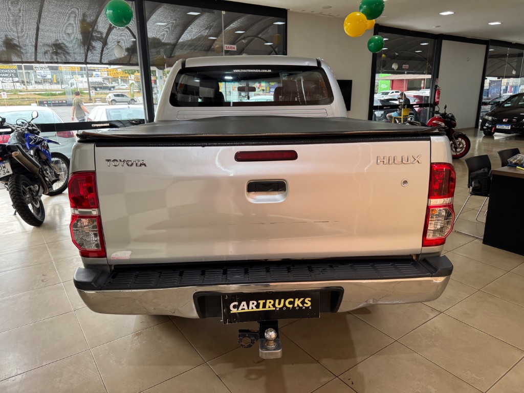 Hilux CD SR 4x2 2.7 16V/2.7 Gasolina Aut. — foto 6