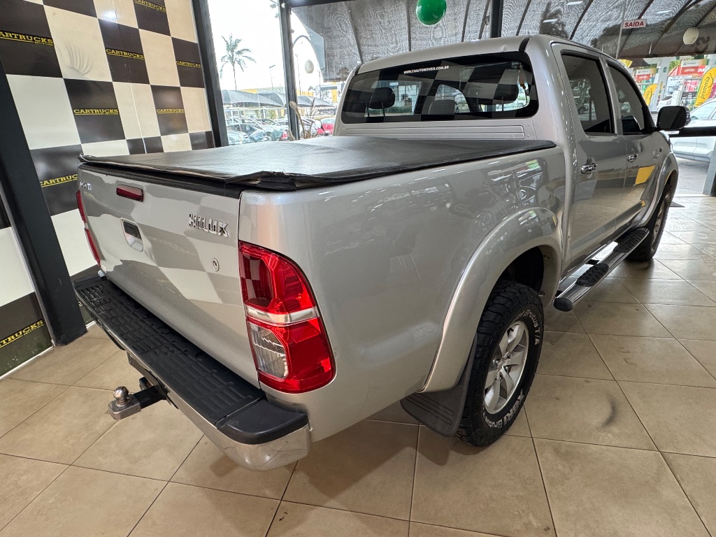 Hilux CD SR 4x2 2.7 16V/2.7 Gasolina Aut. — foto 7