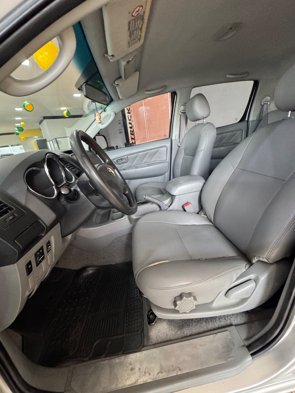 Hilux CD SR 4x2 2.7 16V/2.7 Gasolina Aut. — foto 9