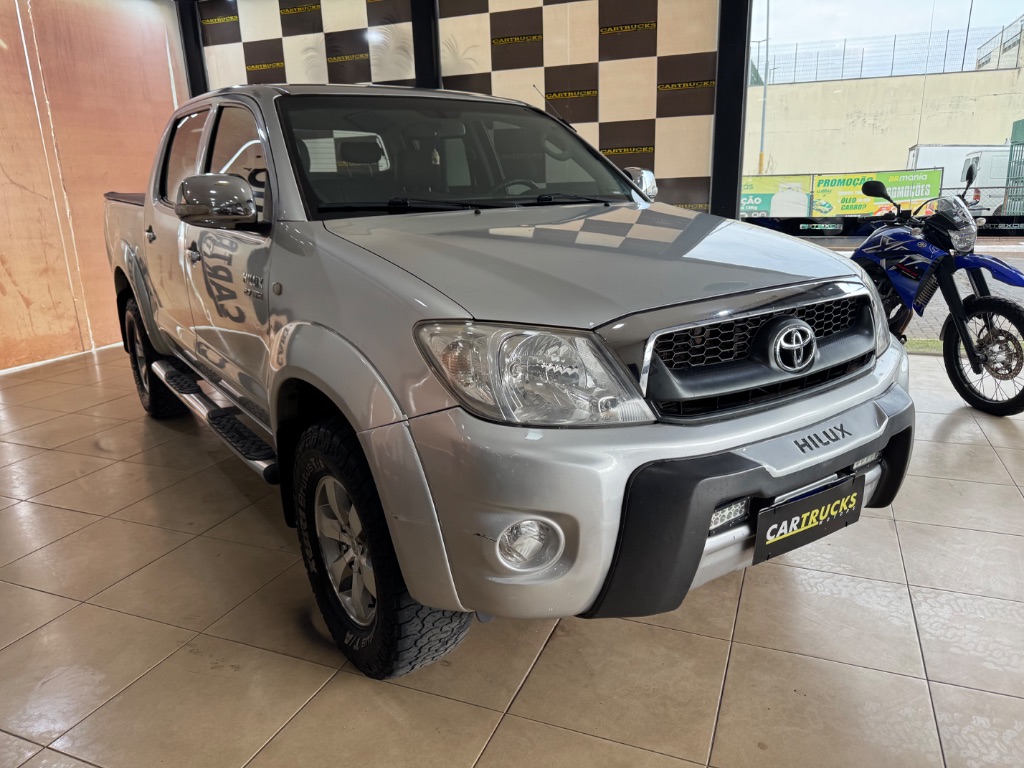 Hilux CD SR 4x2 2.7 16V/2.7 Gasolina Aut. — foto 1