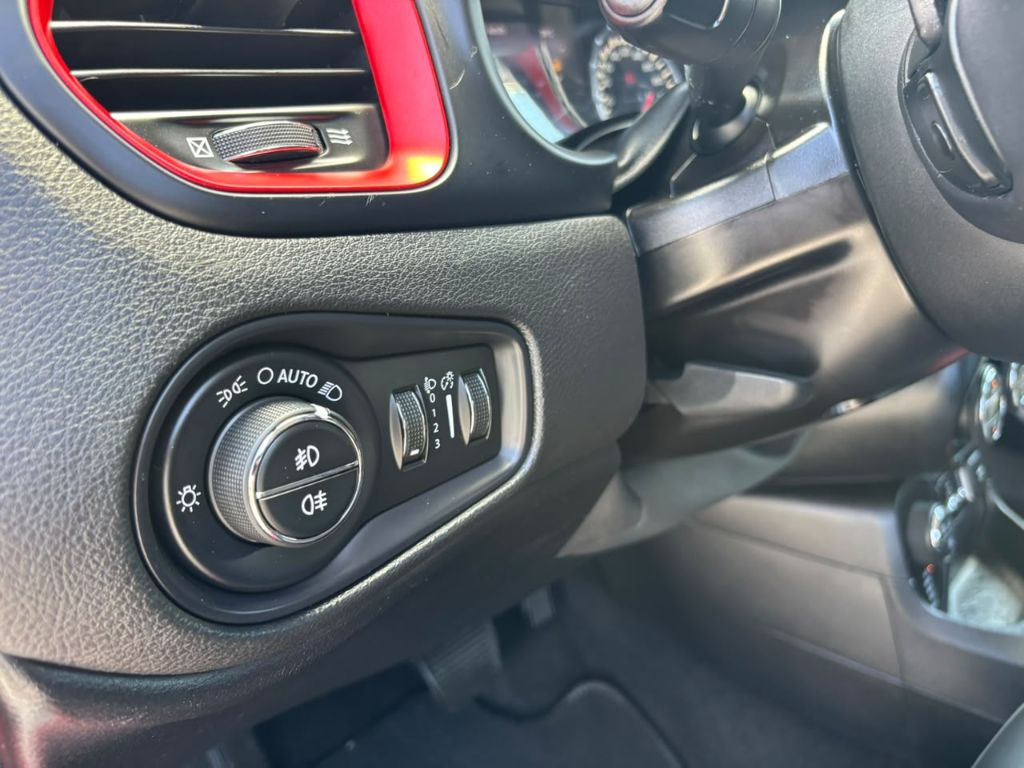 Renegade Trailhawk 2.0 4x4 TB Diesel Aut — foto 10