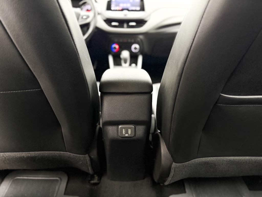 ONIX SED. Plus PREM. 1.0 12V TB Flex Aut — foto 12