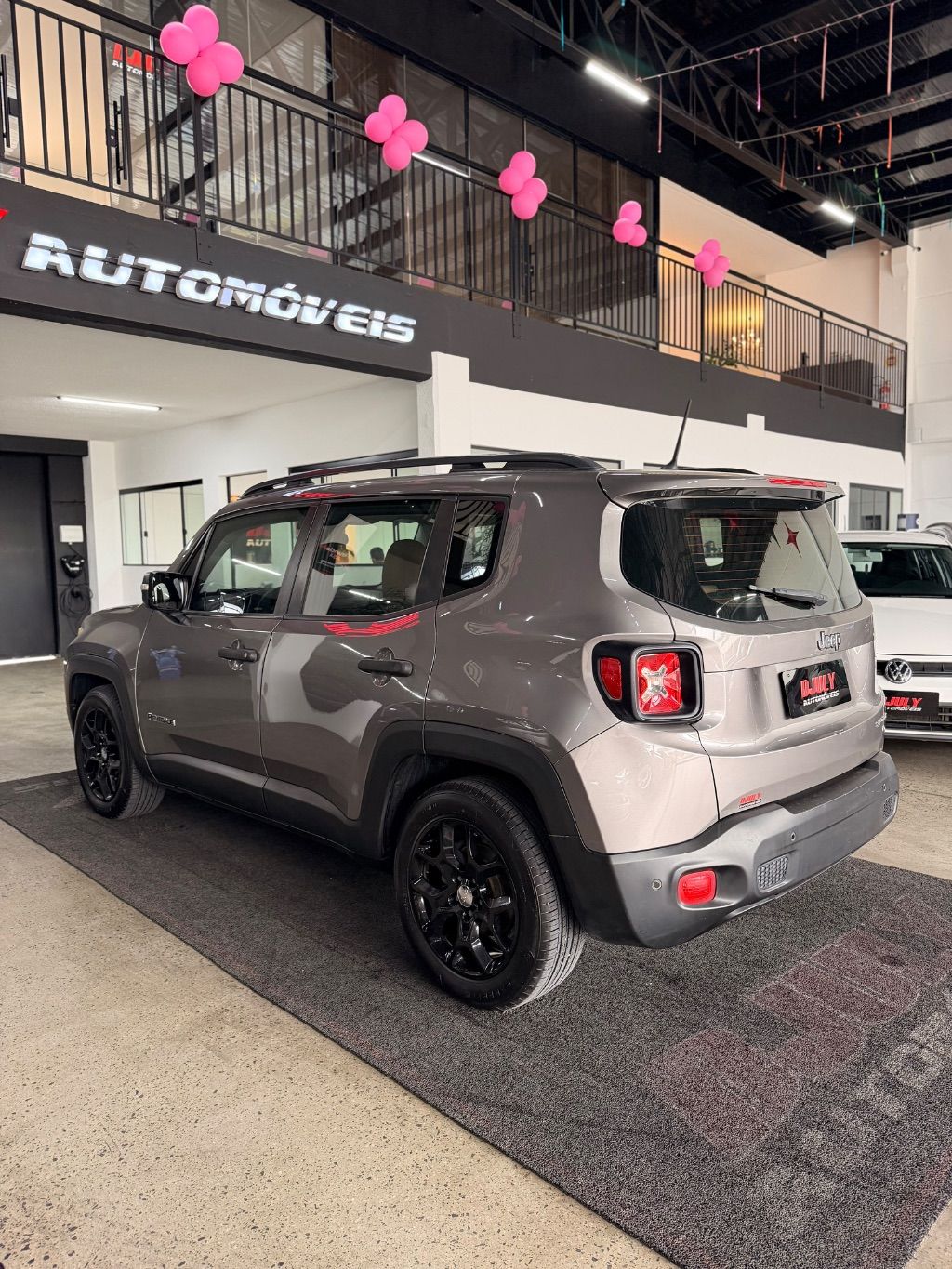 Renegade Sport 1.8 4x2 Flex 16V Aut. — foto 10