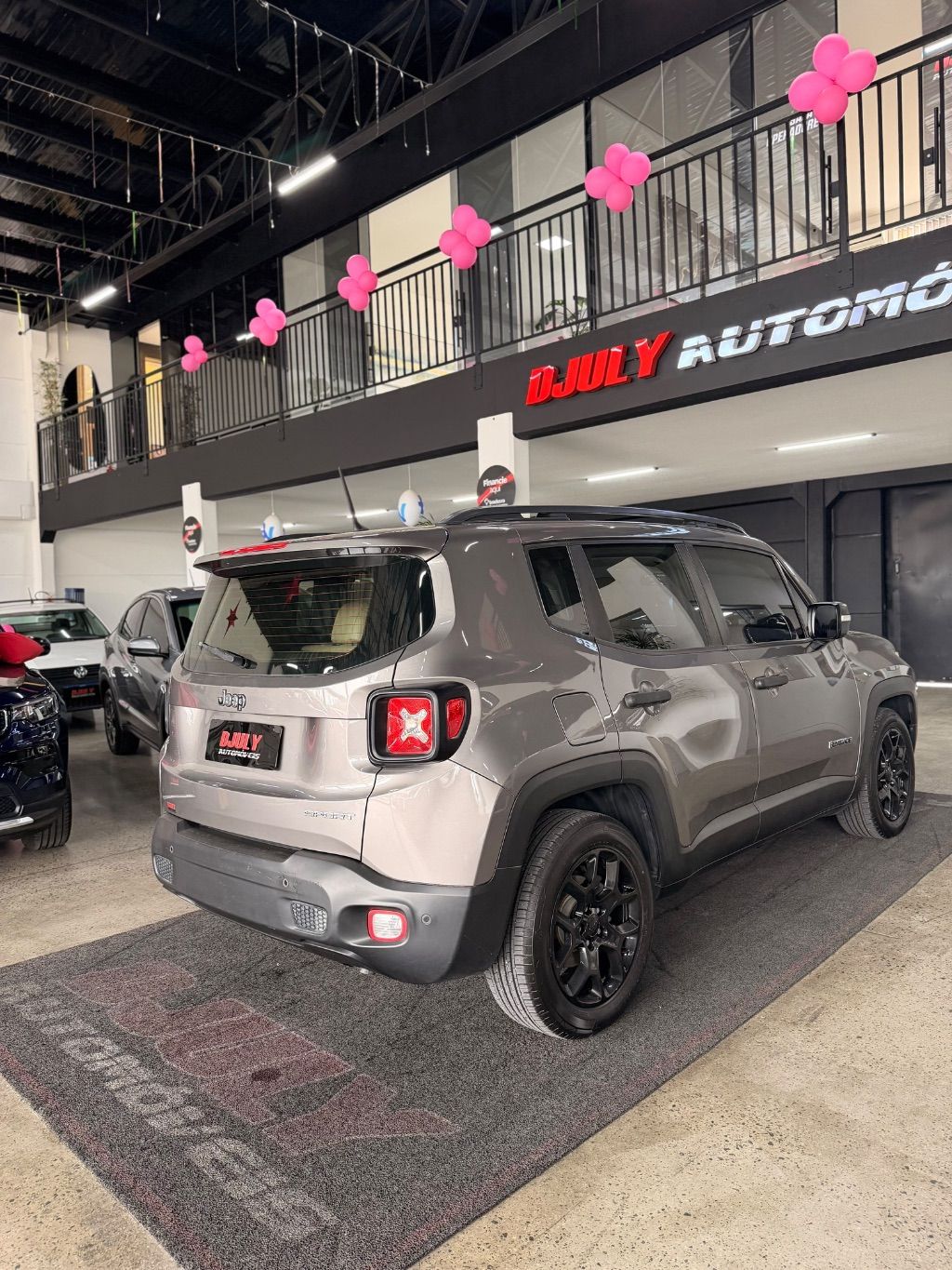 Renegade Sport 1.8 4x2 Flex 16V Aut. — foto 8